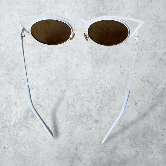 STYLIZED SUNGLASSES 🪢 WHITE, NIP - Picture 8 of 10